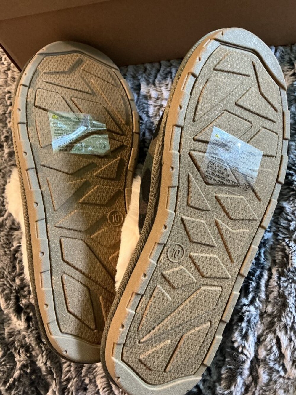 NWT Forever Link Camo Faux Fur Slippers Size 10 | Cozy Sherpa House Shoes - Picture 7 of 7